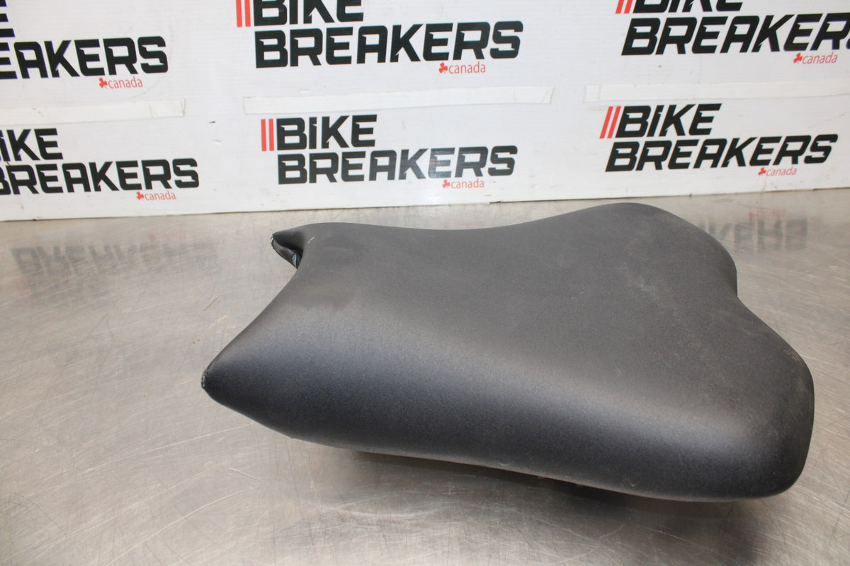 08 KAWASAKI NINJA ZX10R FRONT DRIVERS SEAT PAD SADDLE PILLION BB902