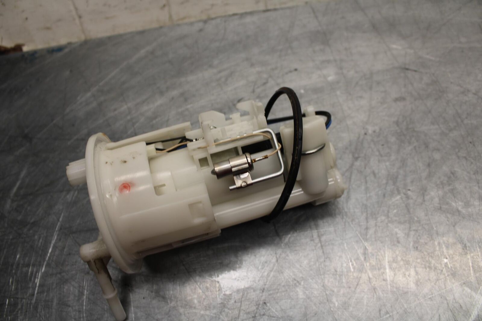 07-08 YAMAHA YZF R1 FUEL PUMP GAS PETROL SENDER UNIT 4C8-13907-01-00 BB483