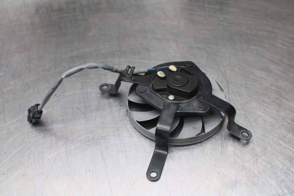 13 YAMAHA YZF R1 ENGINE RADIATOR COOLING FAN SET BB781
