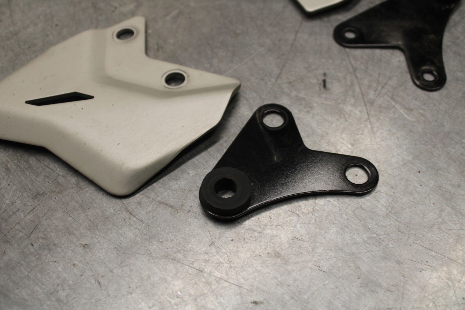 18-24 KAWASAKI NINJA 650  REARSET REAR HEEL GUARD COVER SET BB725