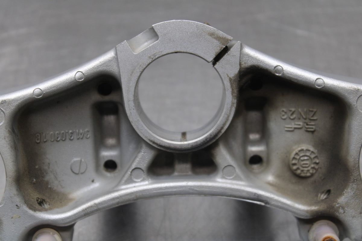 02 DUCATI MONSTER 620 FORKS UPPER TRIPLE TREE CLAMP BB851