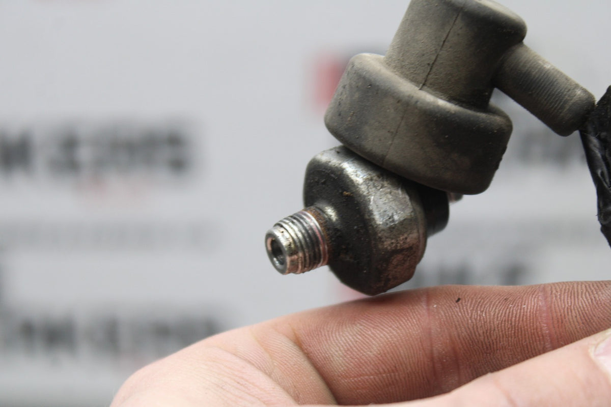 06-07 SUZUKI GSXR750 OIL PRESSURE SENSOR BB847