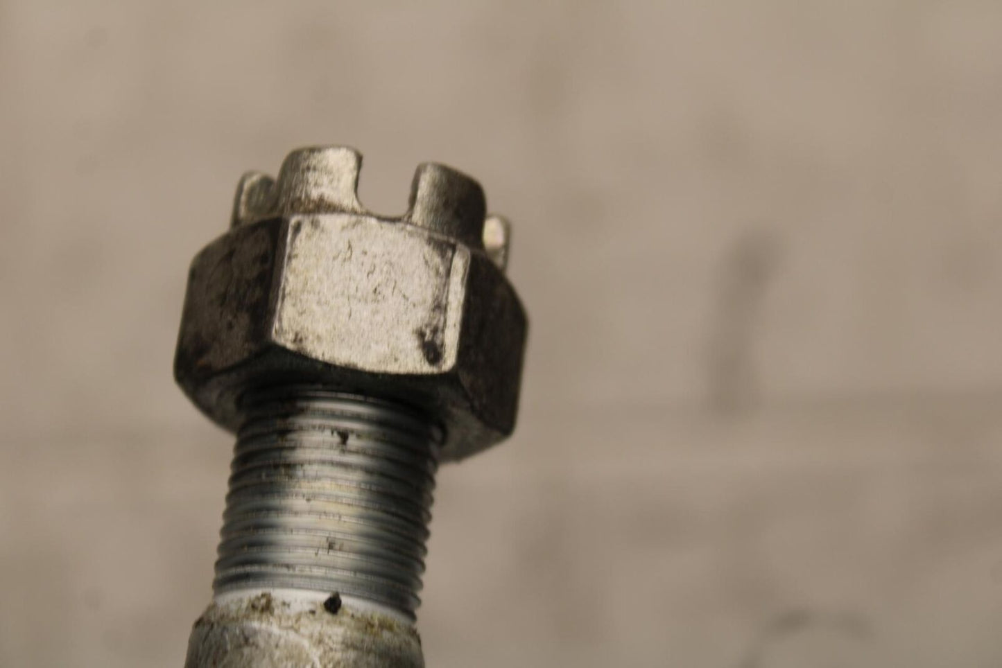 2014 Kawasaki Ninja 650 EX650E REAR AXLE BACK WHEEL RIM PIVOT BOLT AXEL BB569