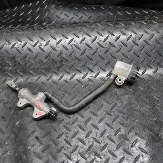 09-14 YAMAHA YZF R1 REAR BACK BRAKE MASTER CYLINDER W RESERVOIR BB192