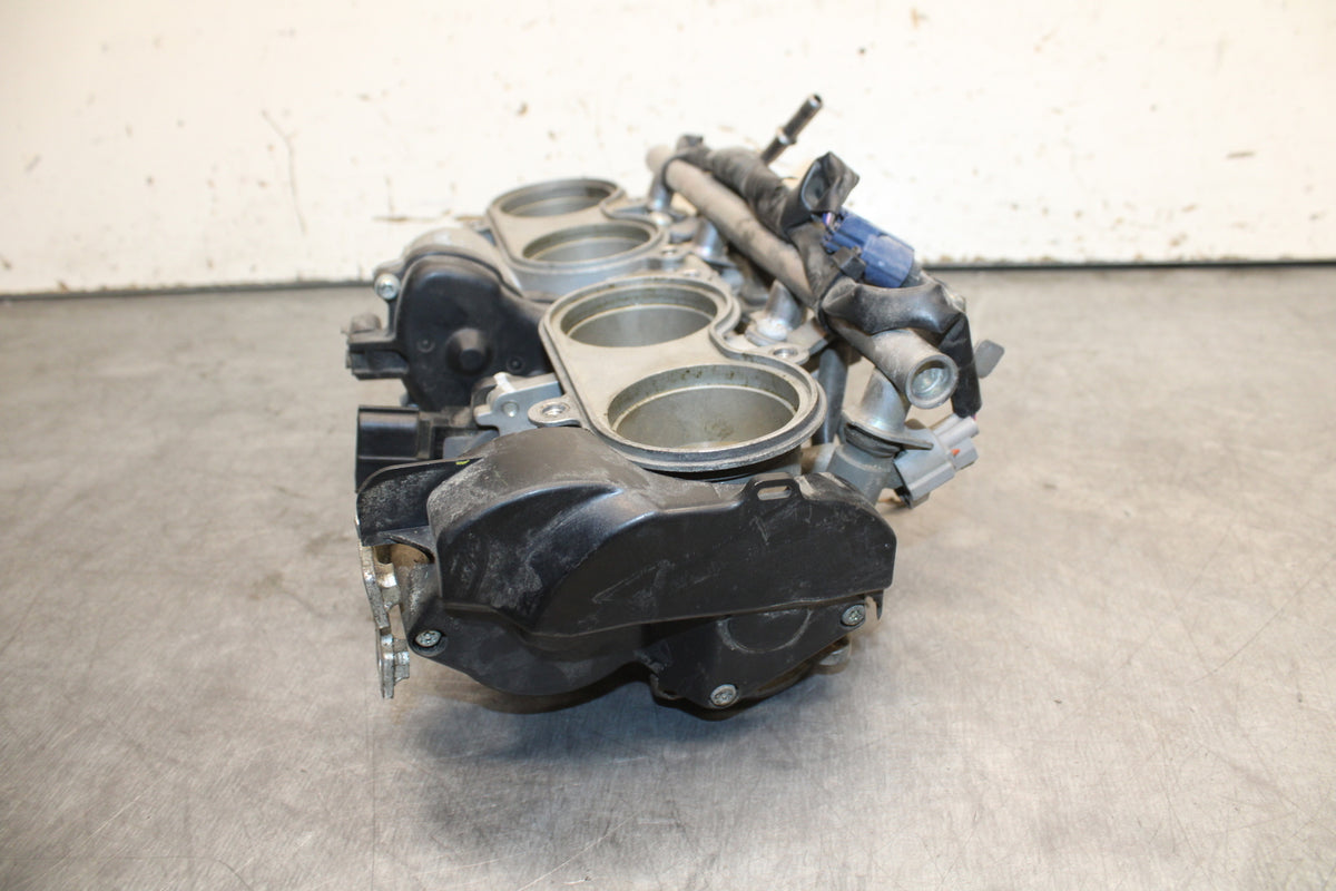 07-08 YAMAHA YZF R1 MAIN FUEL INJECTORS / THROTTLE BODIES BB724
