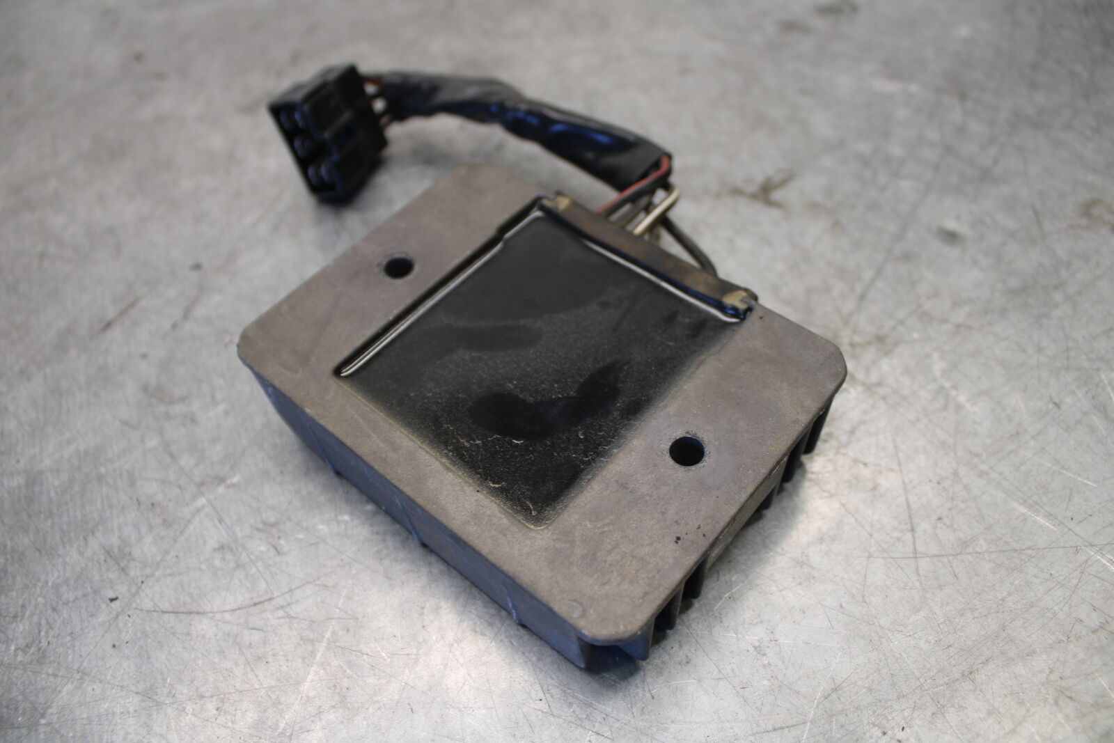 04 SUZUKI GSXR600 RECTIFIER VOLTAGE REGULATOR 32800-33E21 BB676