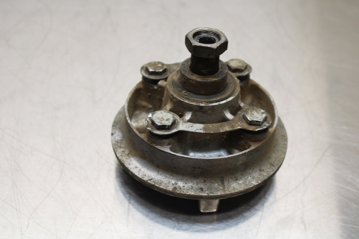 69-70 YAMAHA L5T REAR HUB CUSH DRIVE BB138
