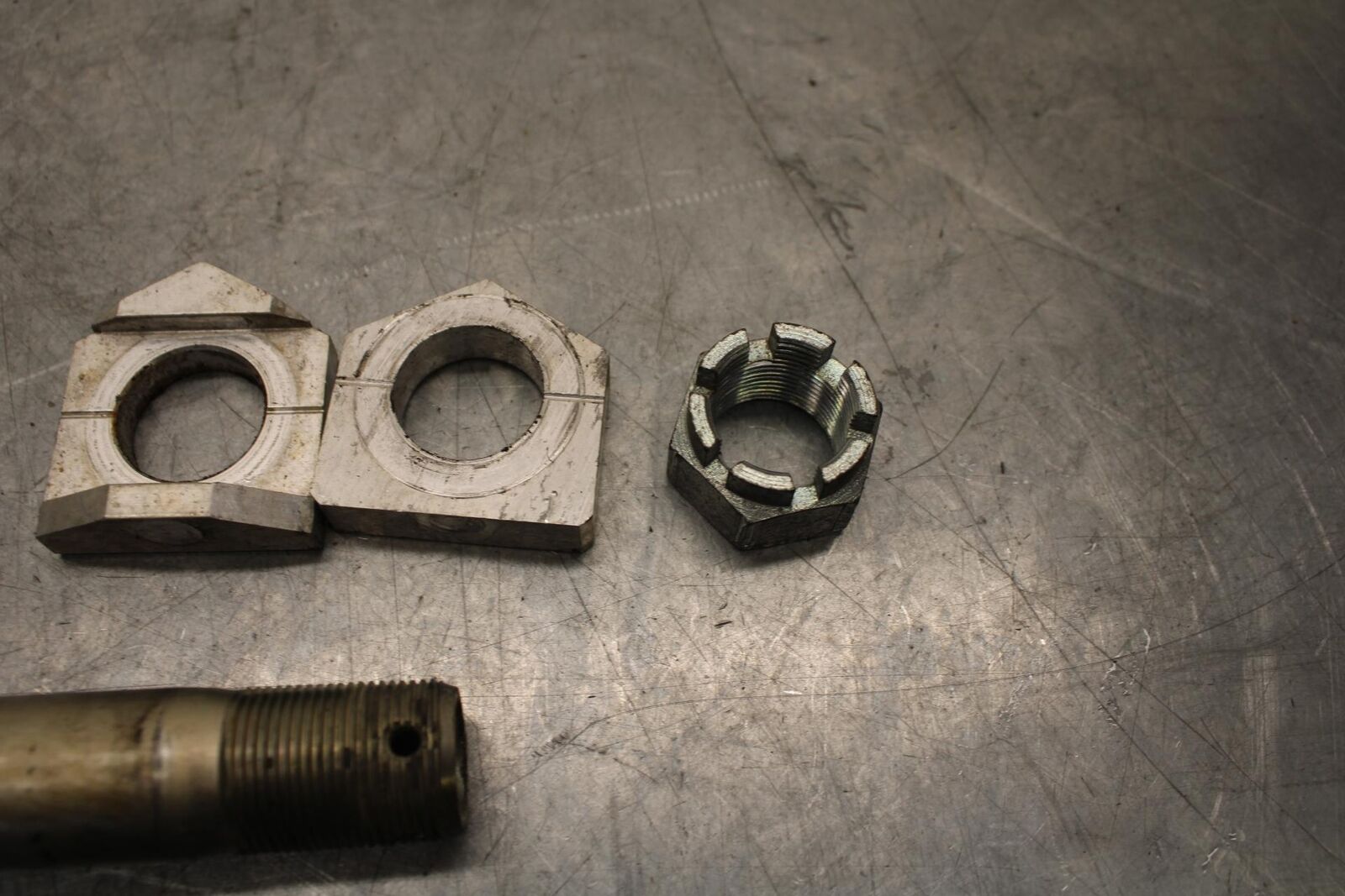 2012 Kawasaki Ninja ZX14R ZX1400E REAR AXLE BACK WHEEL RIM PIVOT BOLT AXEL BB60