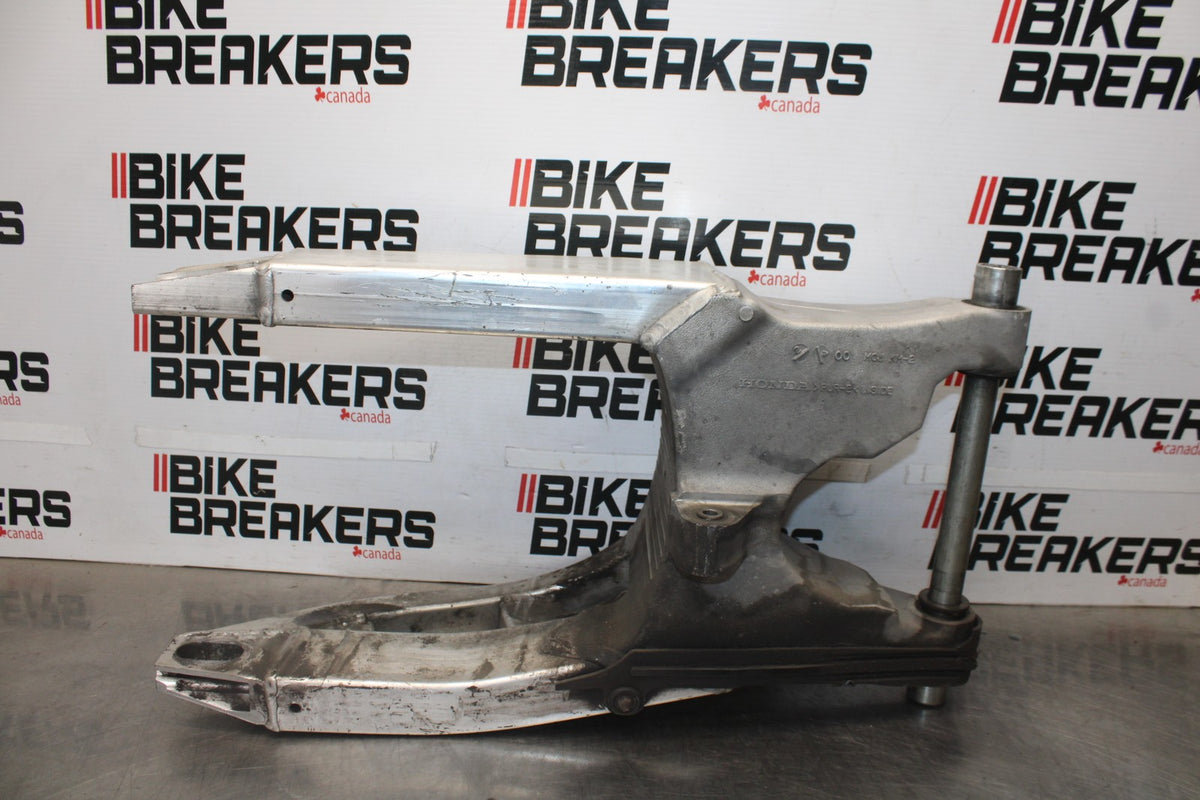 00-01 HONDA CBR929RR REAR SWINGARM BACK SUSPENSION SWING ARM BB925