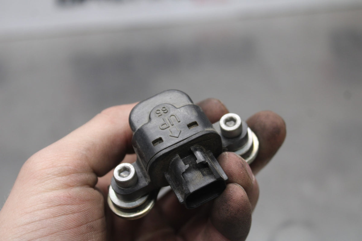 08-09 KAWASAKI NINJA ZX14R TIP OVER BANK ANGLE CRASH SENSOR SWITCH  BB932