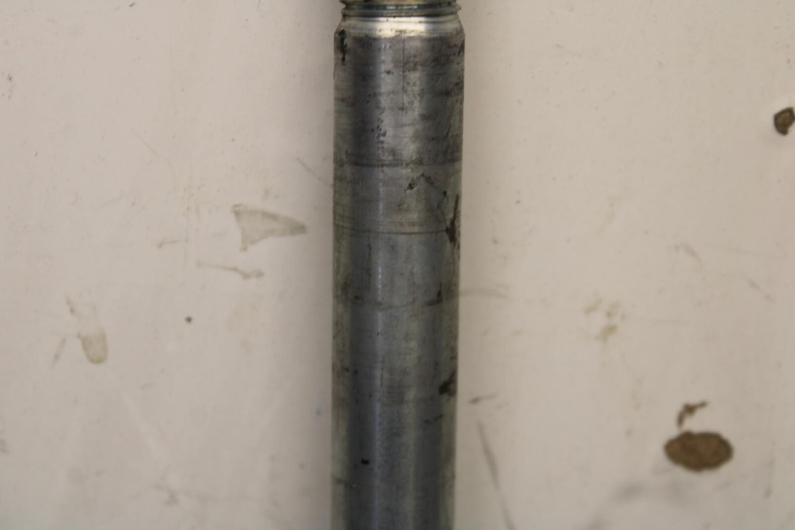 2006 Suzuki SV650 FRONT WHEEL RIM AXLE PIVOT BOLT BB93