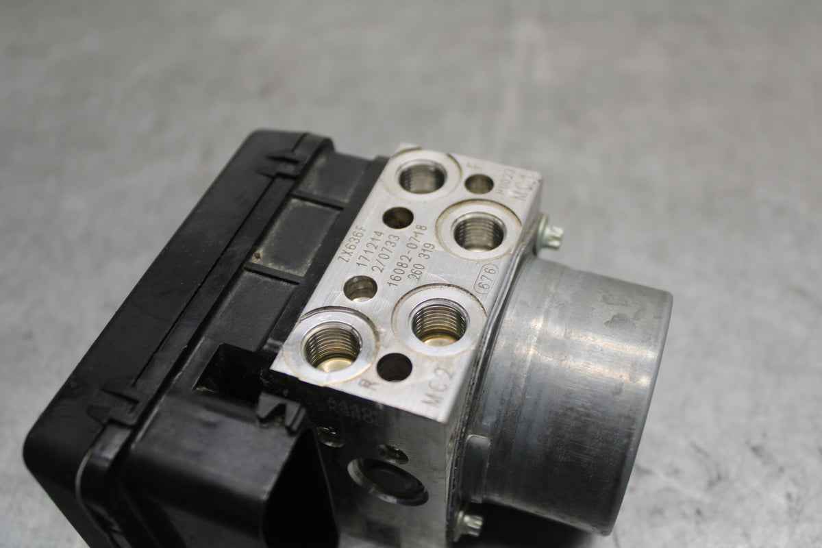 13-18 KAWASAKI NINJA ZX6R ABS PUMP UNIT MODULE BB666