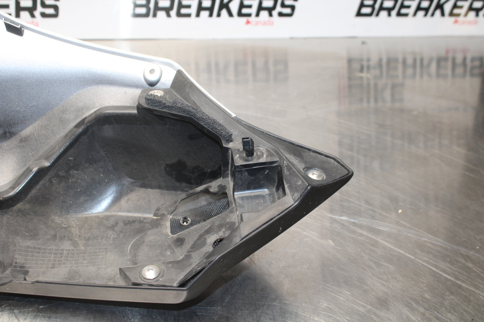 14-17 YAMAHA FZ07 LEFT LOWER MID UPPER SIDE FAIRING COWL BB162