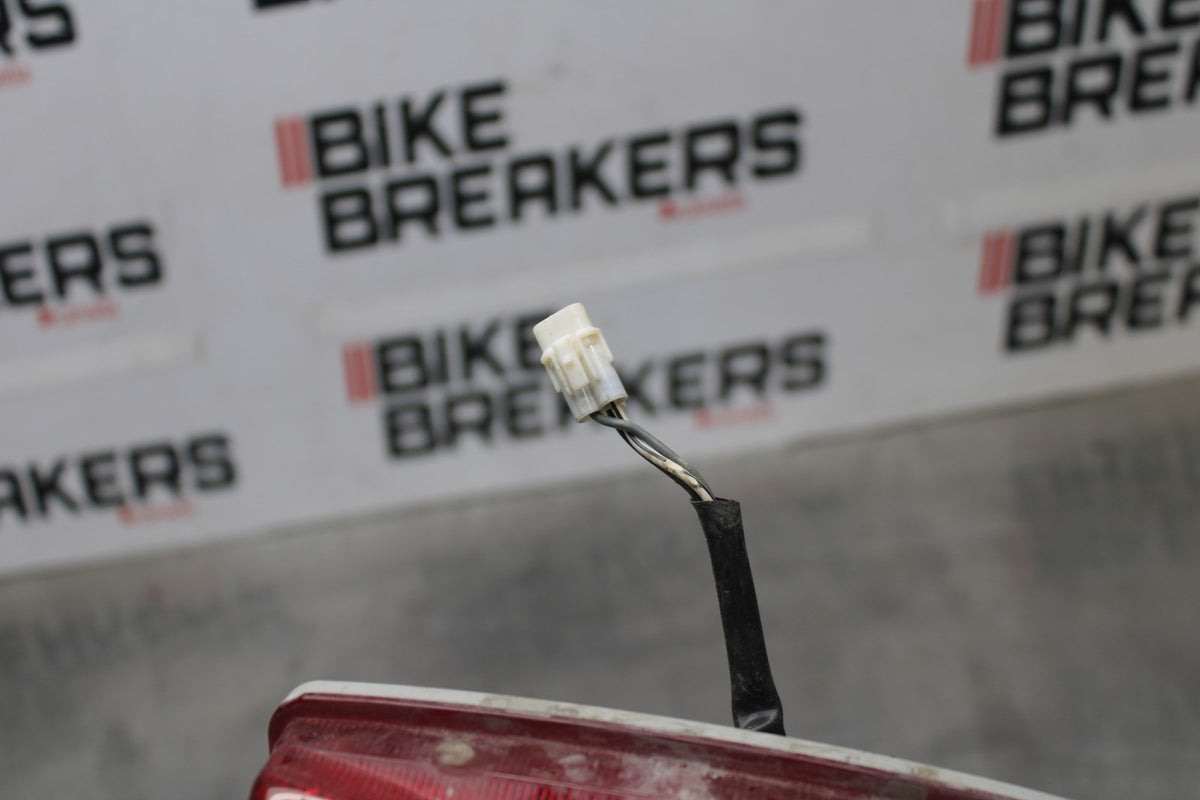 11-26 SUZUKI GSXR750 REAR TAIL TAILLIGHT BACK BRAKE LIGHT BB900