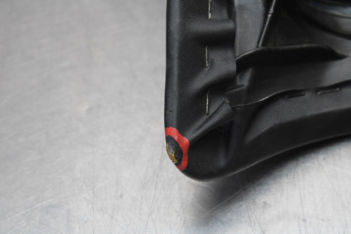 06-07 YAMAHA YZF R6 FRONT DRIVERS SEAT PAD SADDLE PILLION BB763