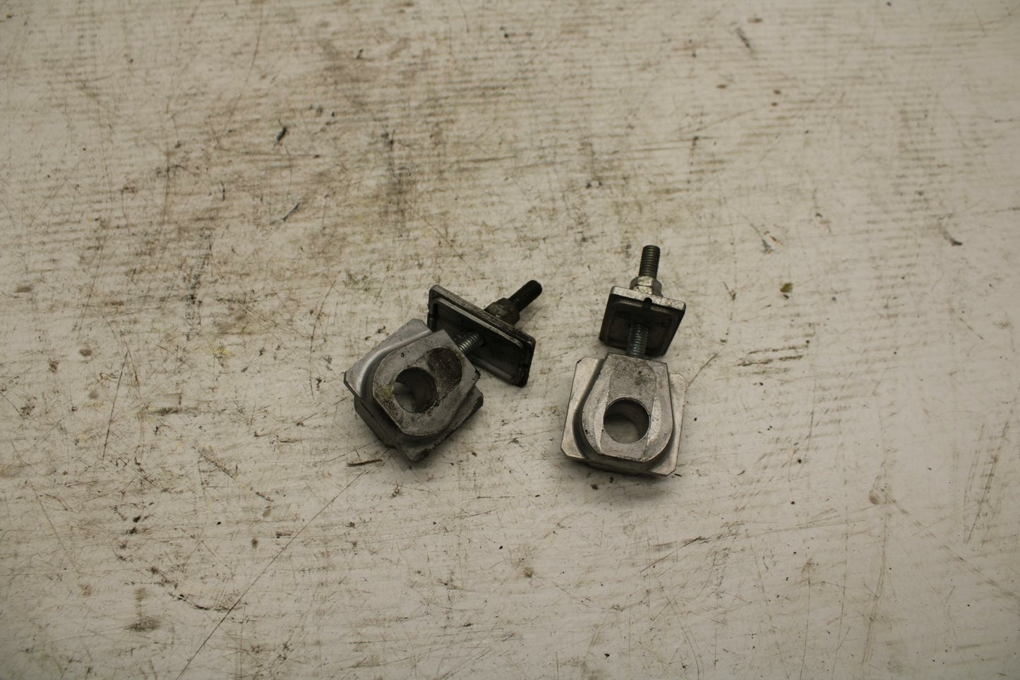 90-07 KAWASAKI ZZR 250 REAR AXLE BACK WHEEL RIM PIVOT BOLT AXEL BB298