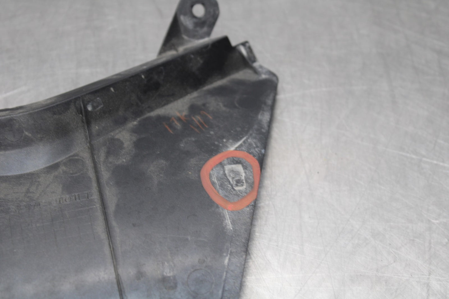 08 KAWASAKI NINJA ZX10R CENTER REAR BACK TAIL FAIRING COWL BB201