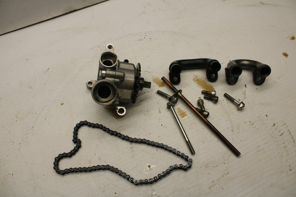 08-16 YAMAHA YZF R6 ENGINE MOTOR OIL PUMP 2C0-13300-00-00 BB273