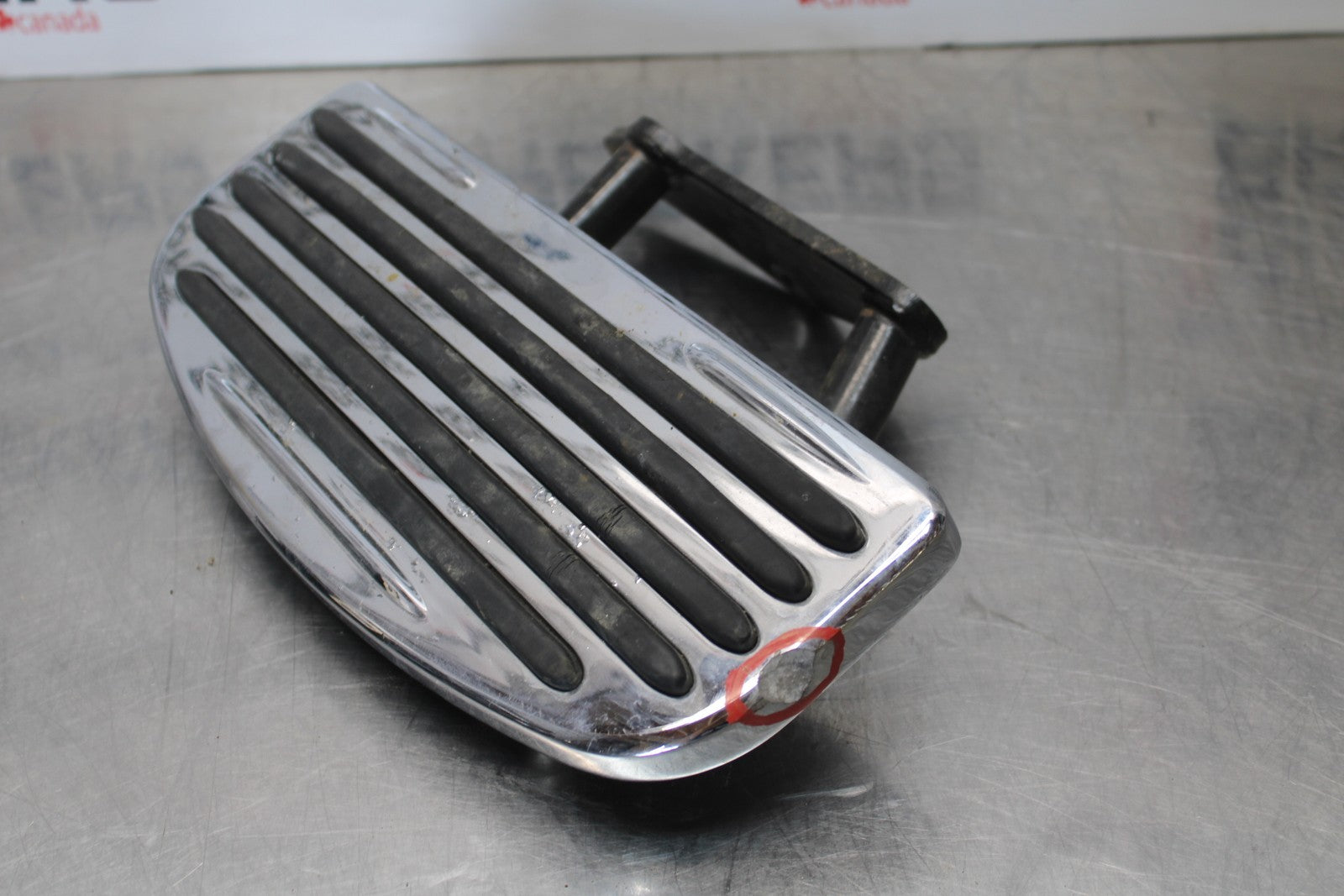 03-08 KAWASAKI VULCAN 1600 LEFT FRONT FOOT REST PEG STEP BB196