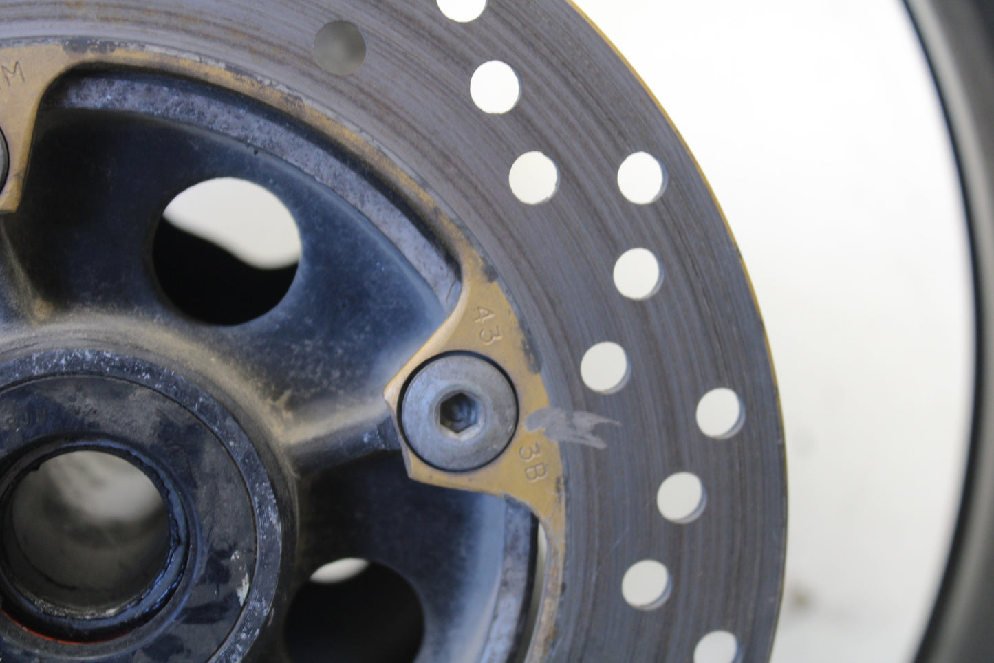 03-04 KAWASAKI NINJA ZX6R 636 REAR WHEEL BACK RIM BB85