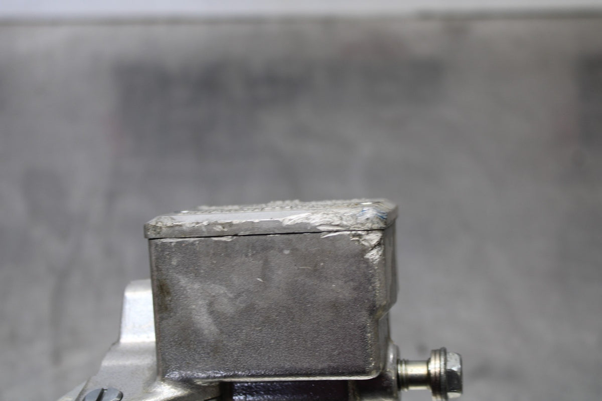 03 KAWASAKI VULCAN 1600 FRONT BRAKE MASTER CYLINDER BB865