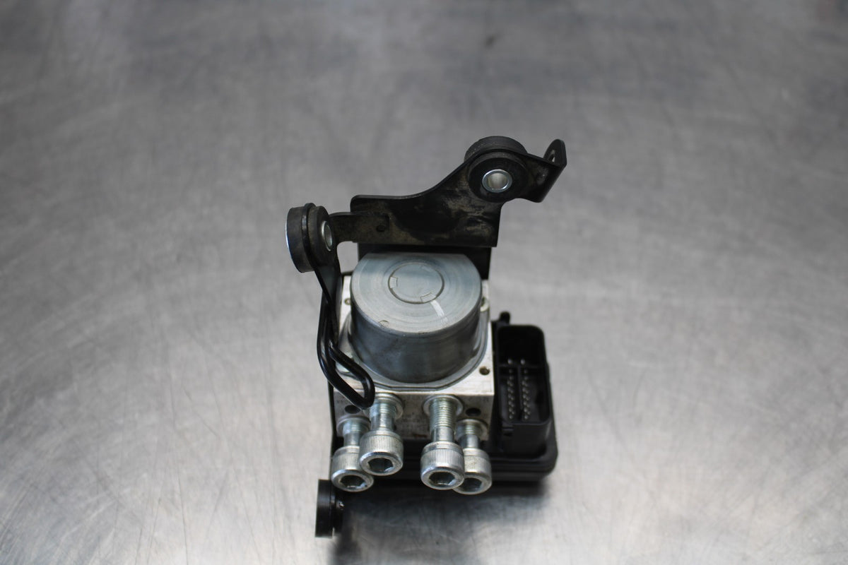 21-23 KAWASAKI NINJA ZX6R ABS PUMP UNIT MODULE BB179