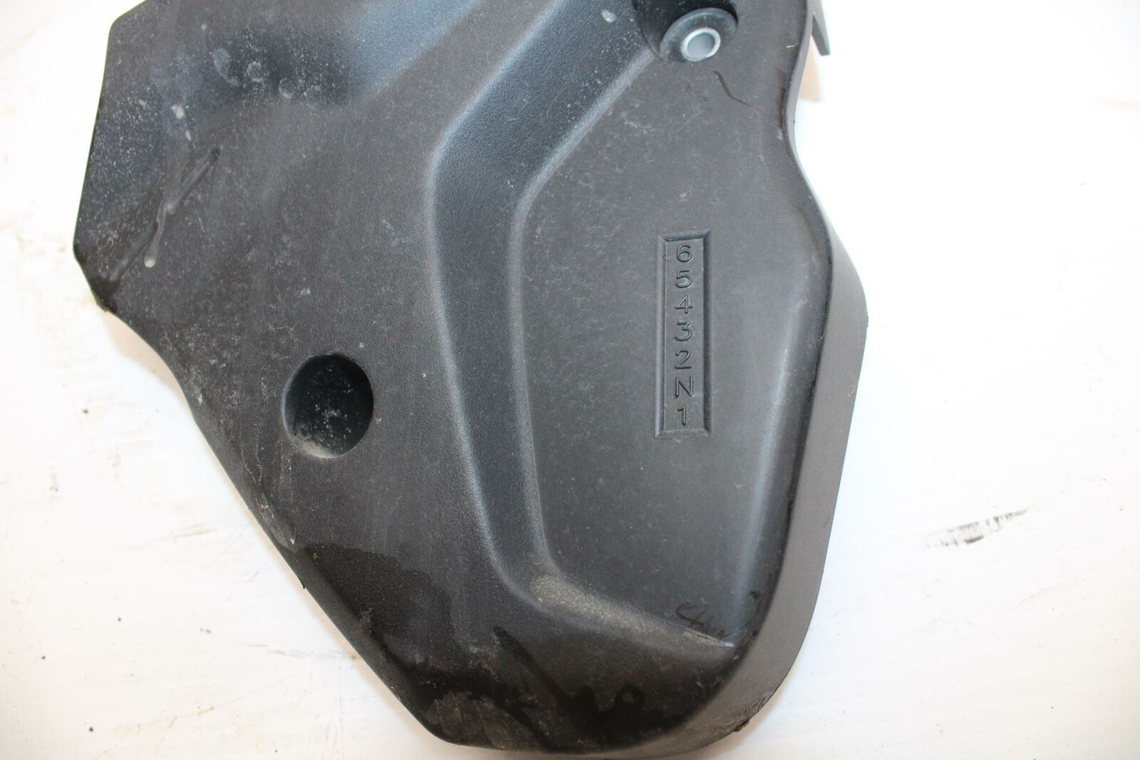 13-16 SUZUKI BANDIT 1250S ABS ENGINE SPROCKET COVER BB238