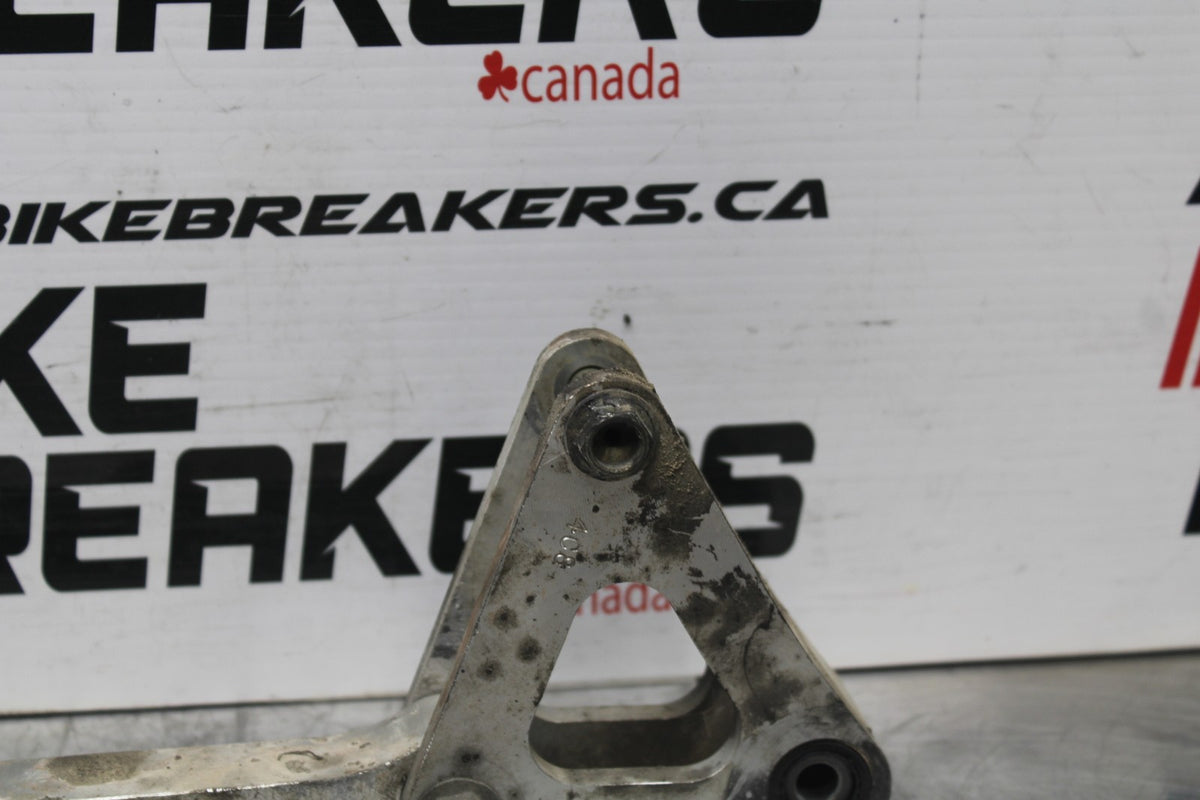 07 YAMAHA YZF R1 REAR DOGBONE SHOCK LINKAGE LINK BB826
