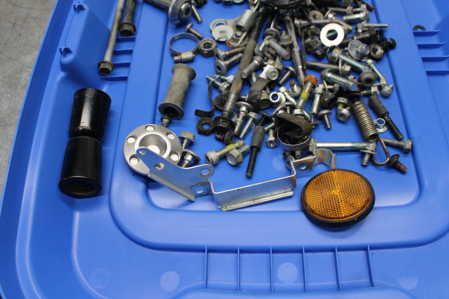 12-17 KAWASAKI ER-6N Z650 MOUNTING BOLTS HARDWARE MOTOR SCREWS BB709