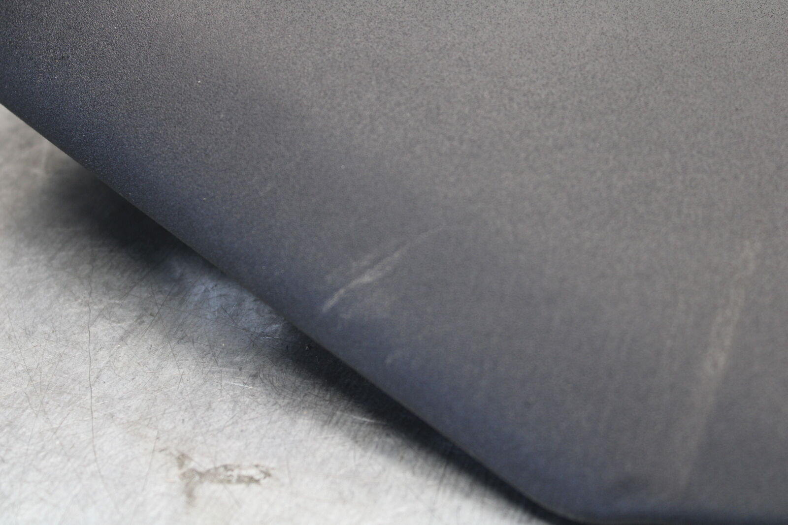 21 KAWASAKI NINJA ZX6R REAR BACK PASSENGER TANDEM SEAT PAD SADDLE PILLION BB647