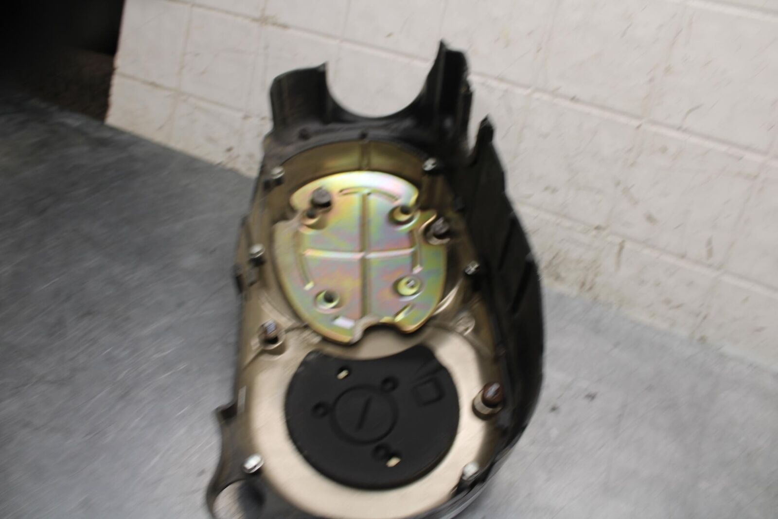 2005 Kawasaki Vulcan 1600 VN1600D Nomad ENGINE SPROCKET COVER BB556