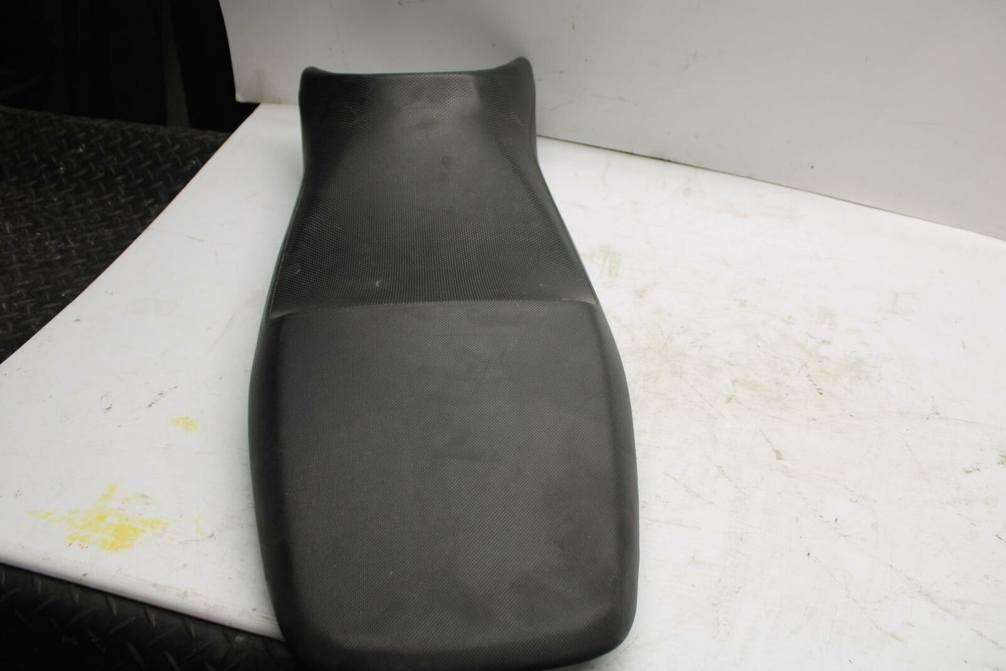 04-09 SUZUKI GS500F FRONT REAR SEAT SADDLE BB278