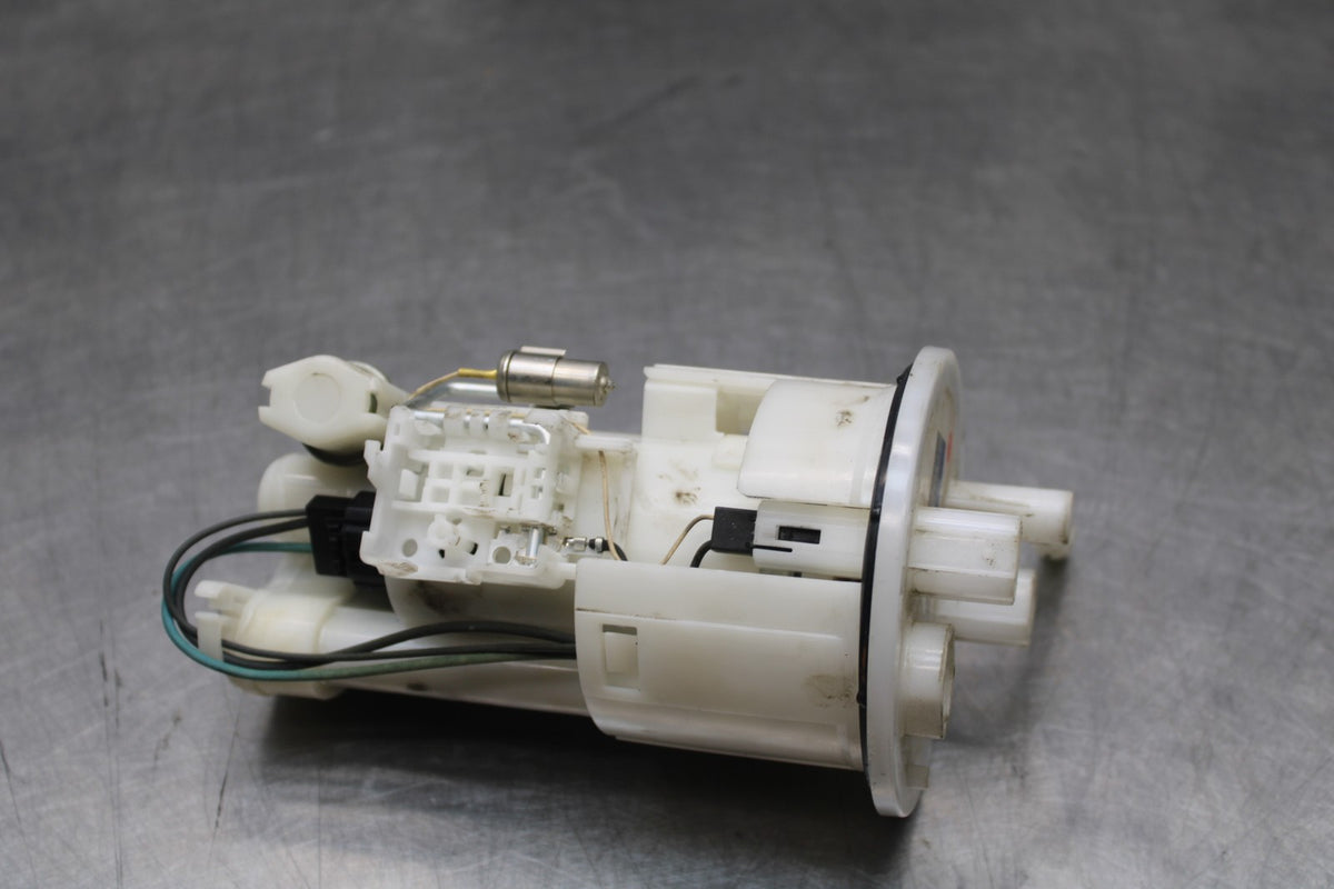 07-08 YAMAHA YZF R1 FUEL PUMP GAS PETROL SENDER UNIT BB771