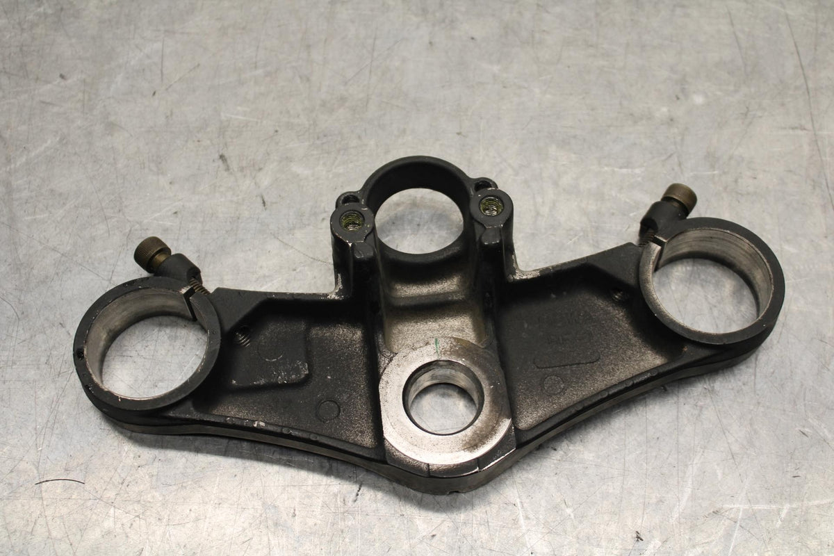 2000 Honda CBR600F4 FORKS UPPER TRIPLE TREE CLAMP 53300-MBW-000 BB552