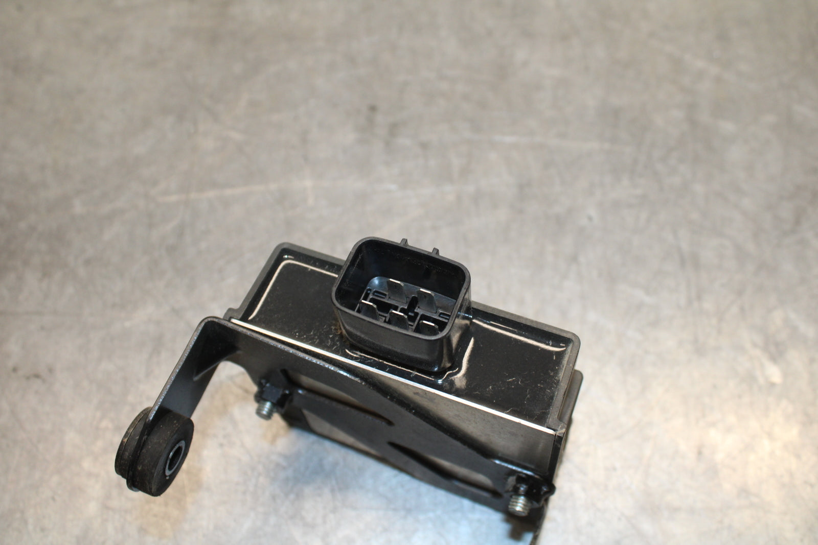 18-24 KAWASAKI NINJA 650 RECTIFIER VOLTAGE REGULATOR BB725