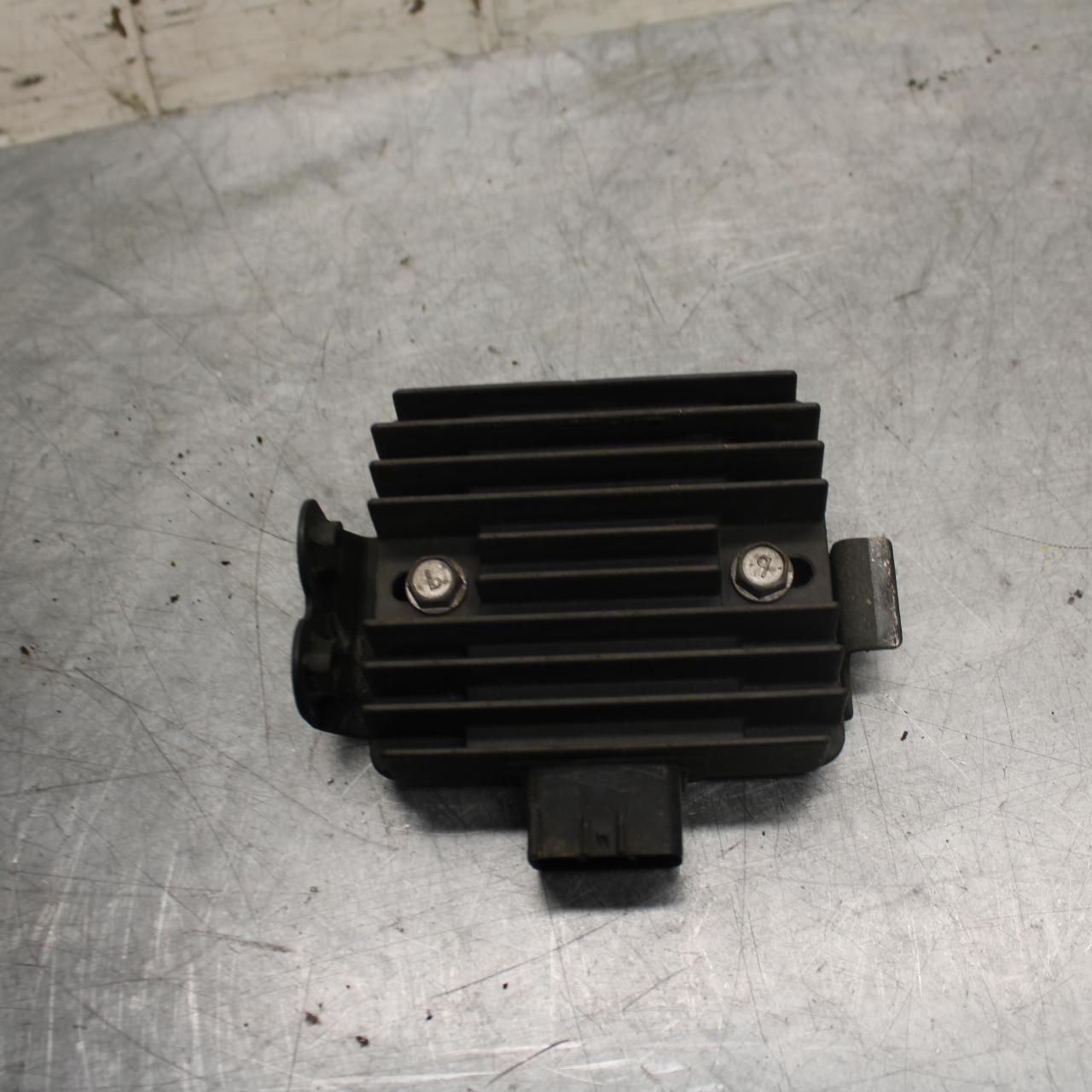 2003 Kawasaki Z1000 RECTIFIER VOLTAGE REGULATOR 21066-1127 BB35