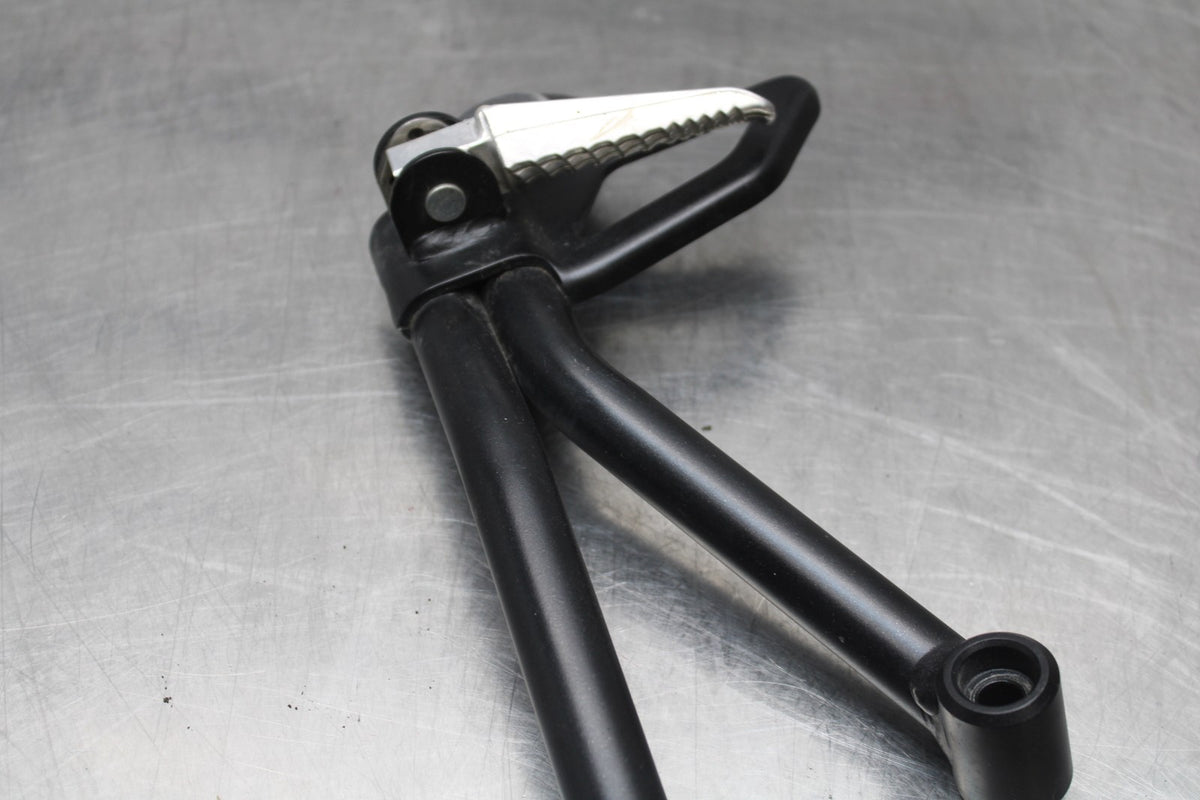 17-24 SUZUKI SV650 RIGHT REAR BACK PASSENGER PEG BB829