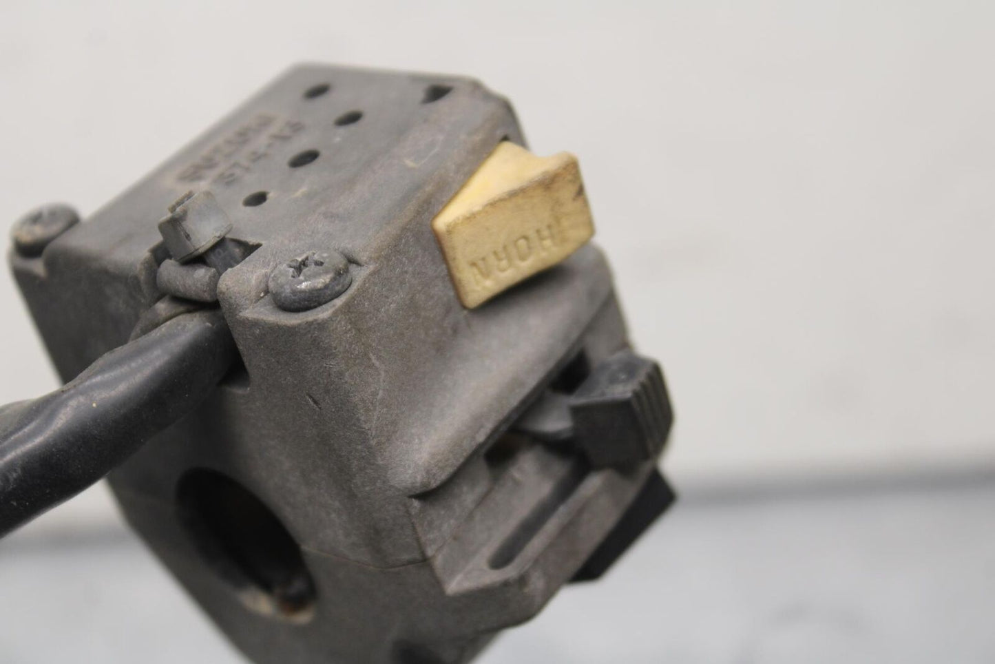 1988 Suzuki Katana 600 GSX600F LEFT CLIP ON HANDLE HORN SIGNALS SWITCH  BB94