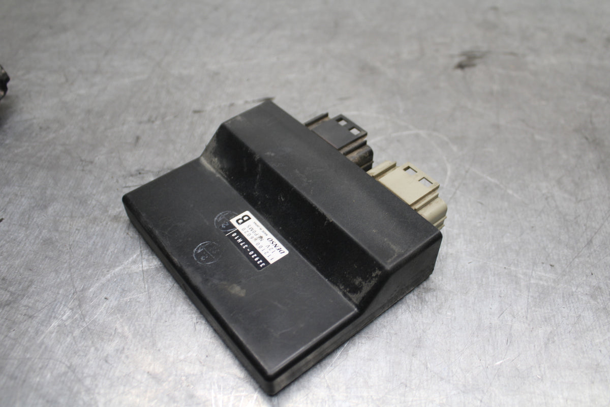 08-09 SUZUKI GSXR600 ECU COMPUTER CONTROLLER UNIT BLACK BOX ECM CDI  BB728