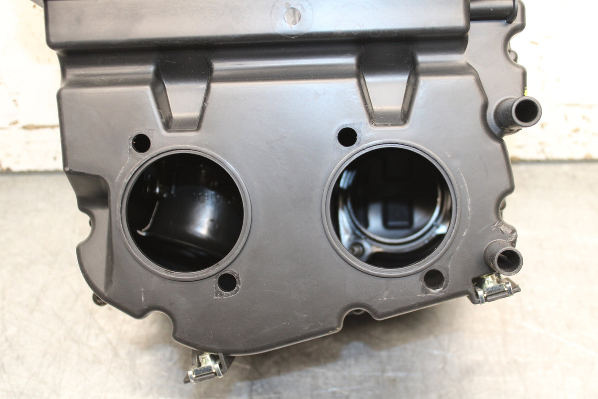 21-24 APRILIA TUONO 660 FACTORY AIRBOX AIR INTAKE FILTER BOX BB733