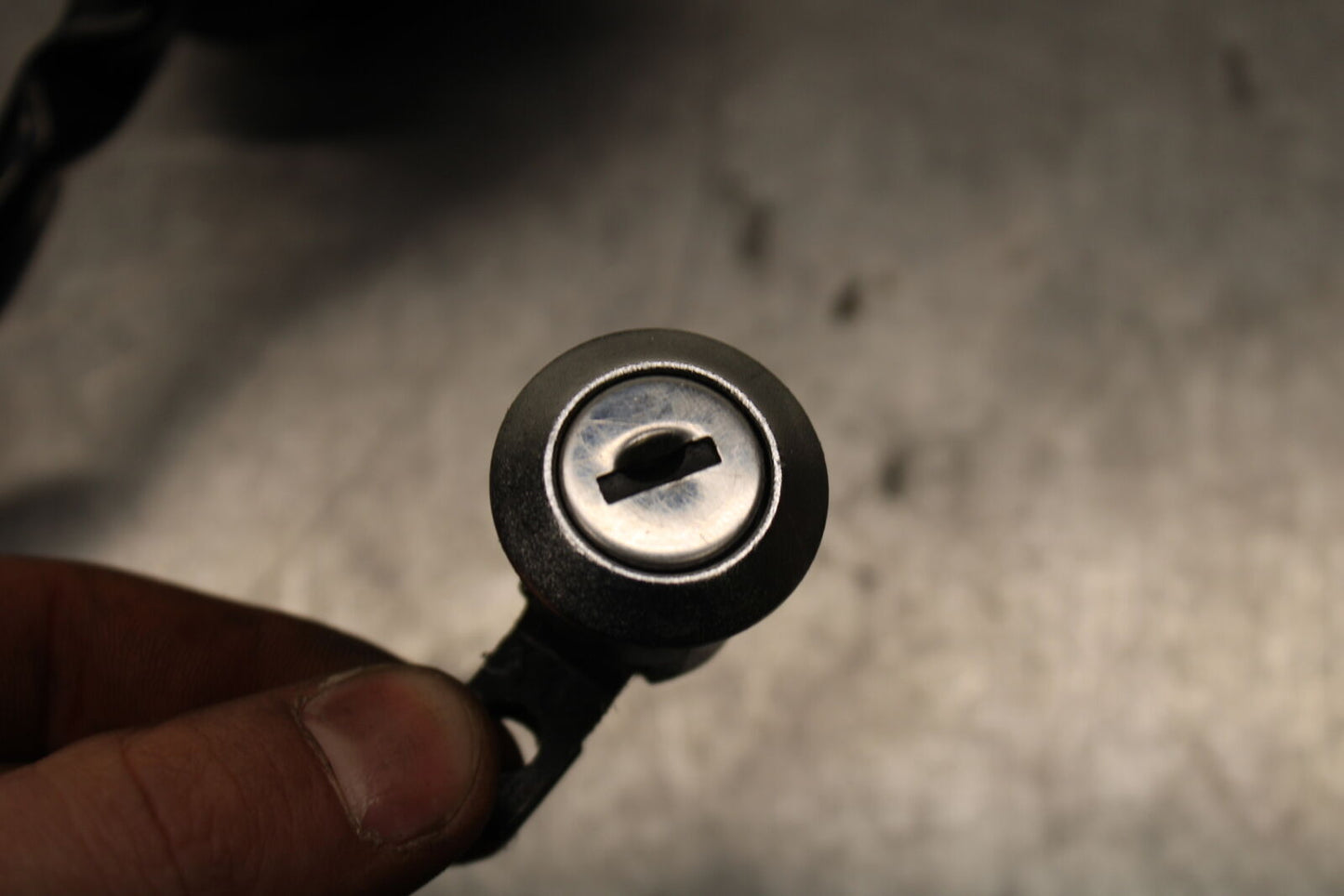 19-22 KAWASAKI Z400 IGNITION LOCK KEY SET W/ GAS CAP AND SEAT LOCK BB738