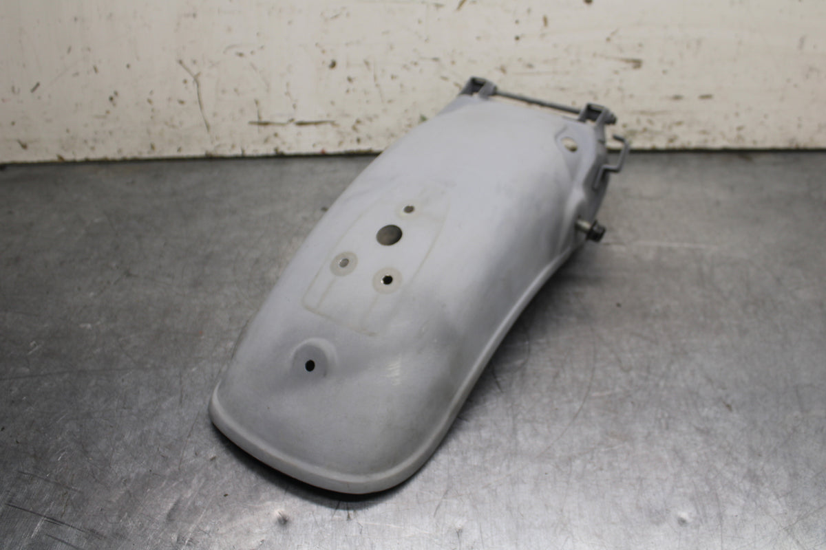 78-81 YAMAHA XS1100 REAR BACK FENDER MUD GUARD BB107