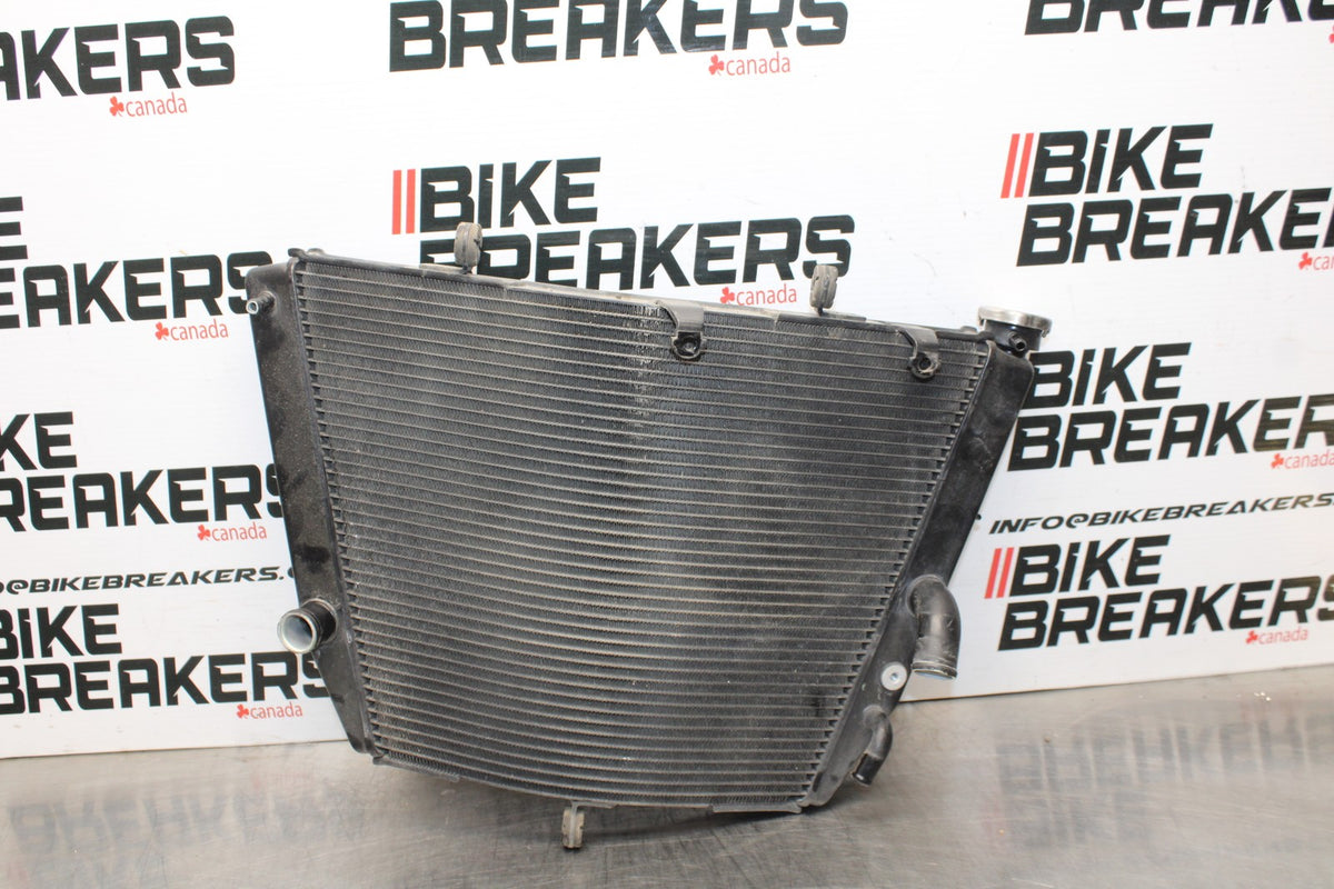 08-10 SUZUKI GSXR 600 ENGINE RADIATOR MOTOR COOLER COOLING RADIATER BB835