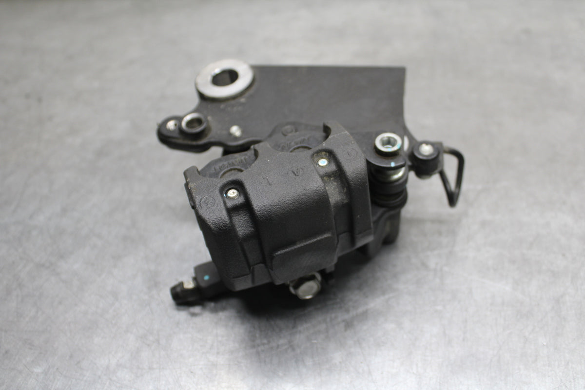 24 KAWASAKI NINJA 500 ABS REAR BACK BRAKE CALIPER W MOUNT BRACKET BB730