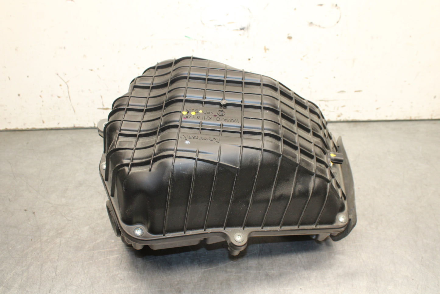 24 KAWASAKI NINJA 500 ABS AIRBOX AIR INTAKE FILTER BOX BB730