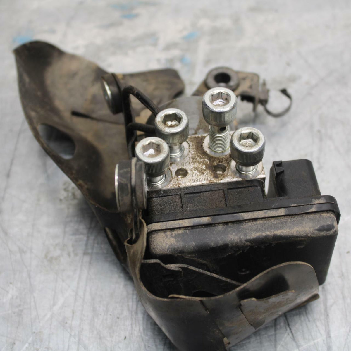 19-20 KAWASAKI NINJA ZX6R ABS PUMP UNIT MODULE BB419