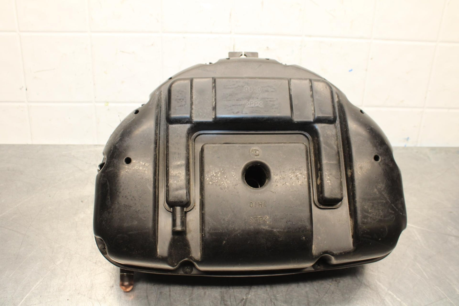 2008 Suzuki GSXR600 AIRBOX AIR INTAKE FILTER BOX 13700-01H10 BB593