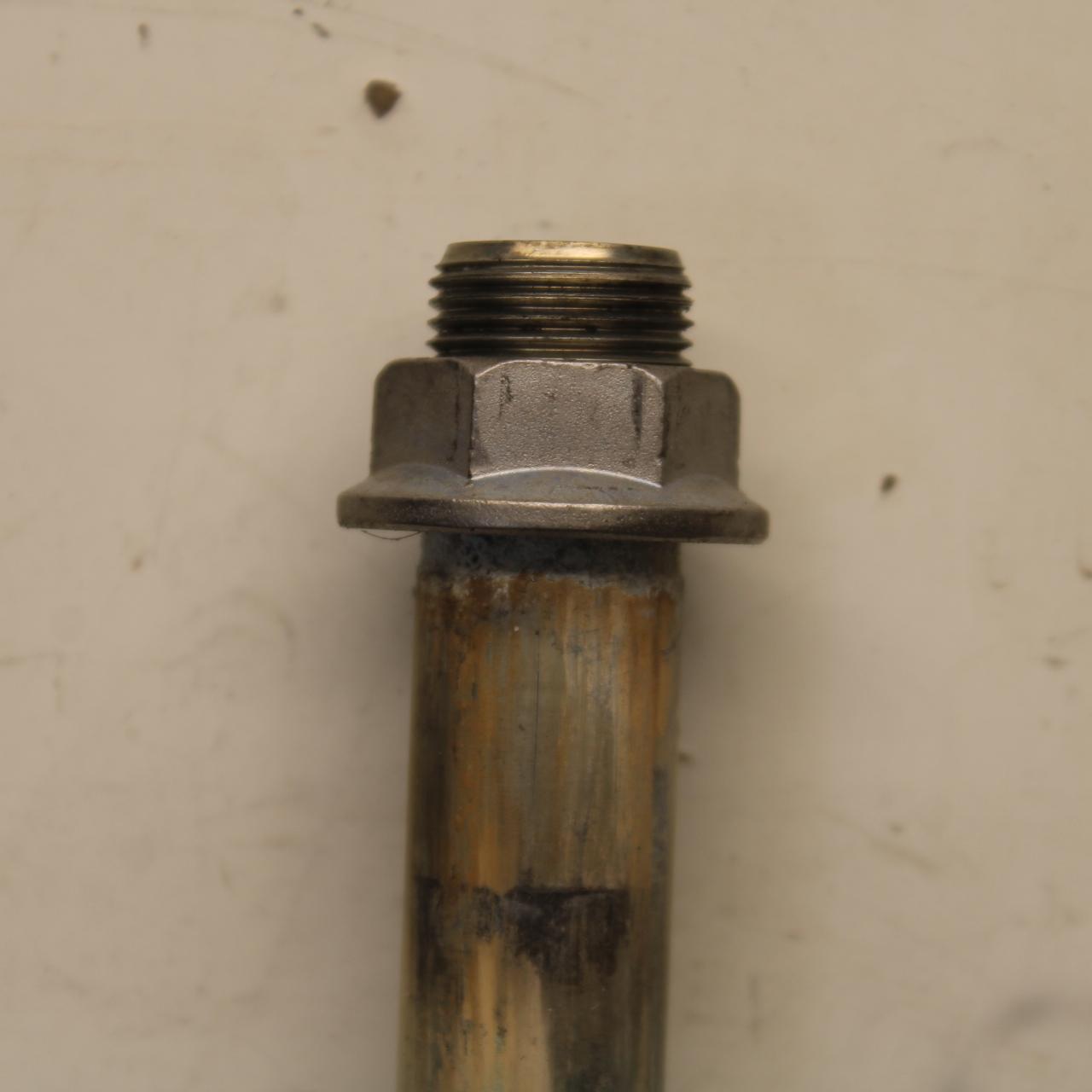 21 KAWASAKI NINJA ZX6R REAR BACK SWINGARM BOLT SUSPENSION PIVOT AXLE BB647