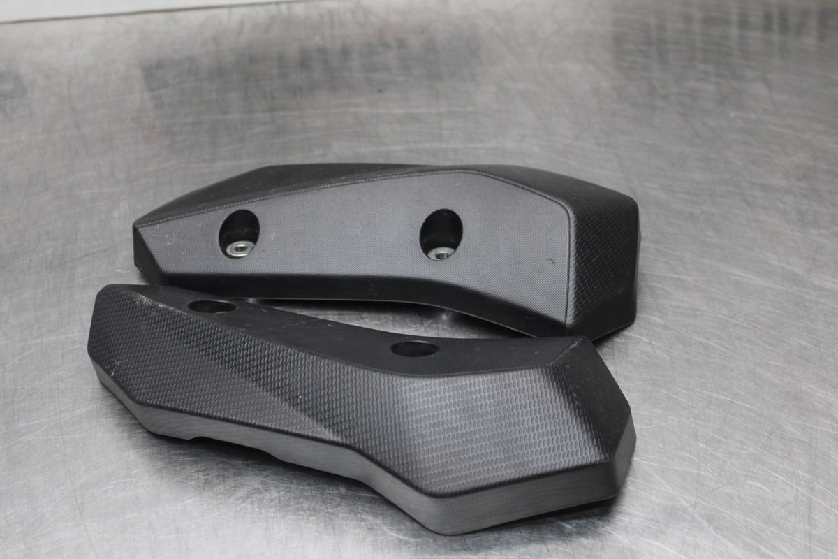 14-17 YAMAHA FZ07 ENGINE RADIATOR COOLER SIDE COVER GUARDS BB843