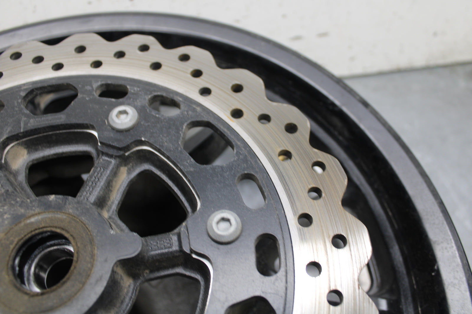 17-24 YAMAHA BOLT XVS950 REAR WHEEL BACK RIM BB729